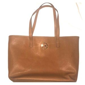 Michael Kors Jet Set Tote